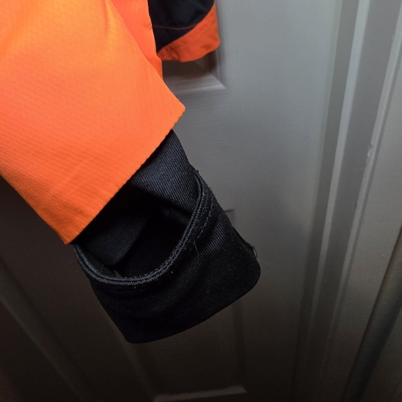 Men’s Brooks Water-Resistant Running Jacket, S - Picture 5 of 9